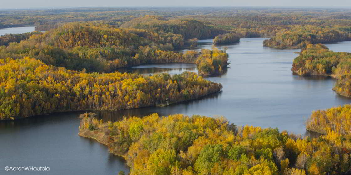 De situatie nu: een prachtig natuurgebied De meren en heuvels van Cuyuna Lakes