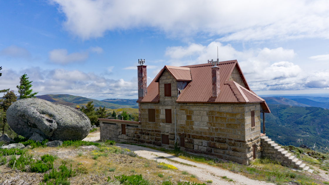 Voormalig tbc-huis in de Estrela